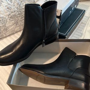 Black ankle boot size 11 med new  FrancoSarto
